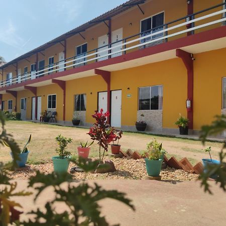 ホテル Hospedaje Barrancas Cosoleacaque エクステリア 写真